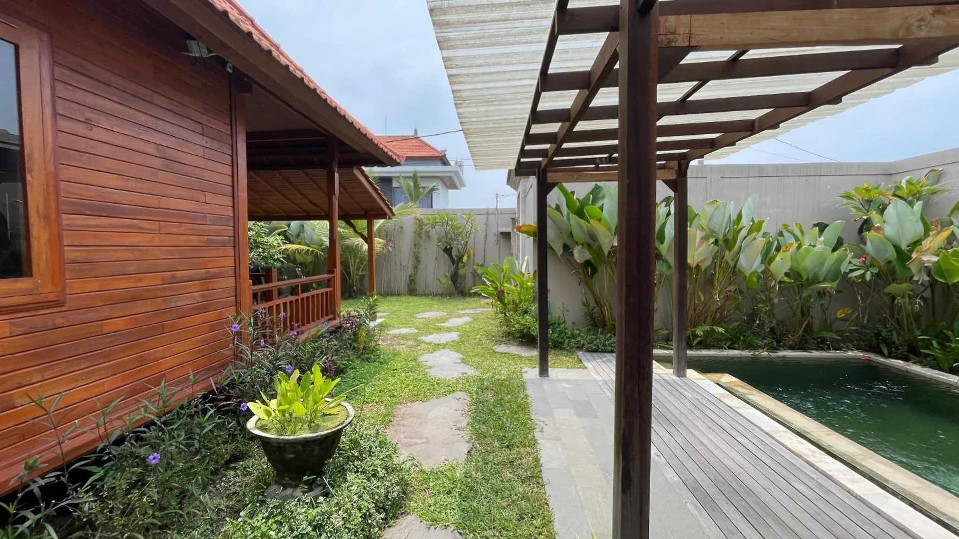Umakara Bed & Breakfast Ubud  0*, Ubud (Bali)